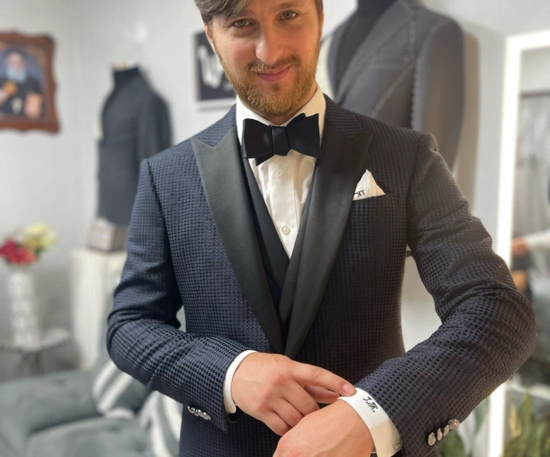 Discover the Best Custom Suits in New York City by Maximus Custom Clothing